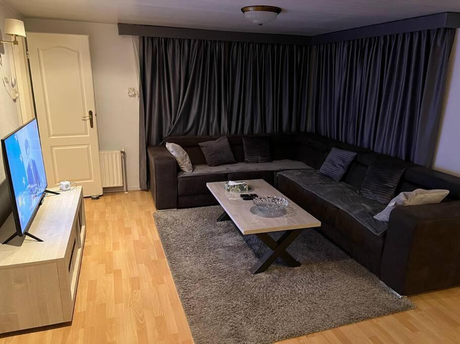 Luxe Chalet In Prachtig Natuurgebied Lith ภายนอก รูปภาพ